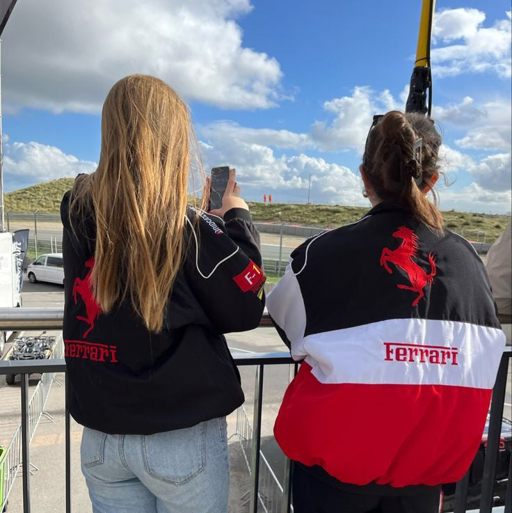 Chaqueta Ferrari F1 Vintage Racing - Edición Negro