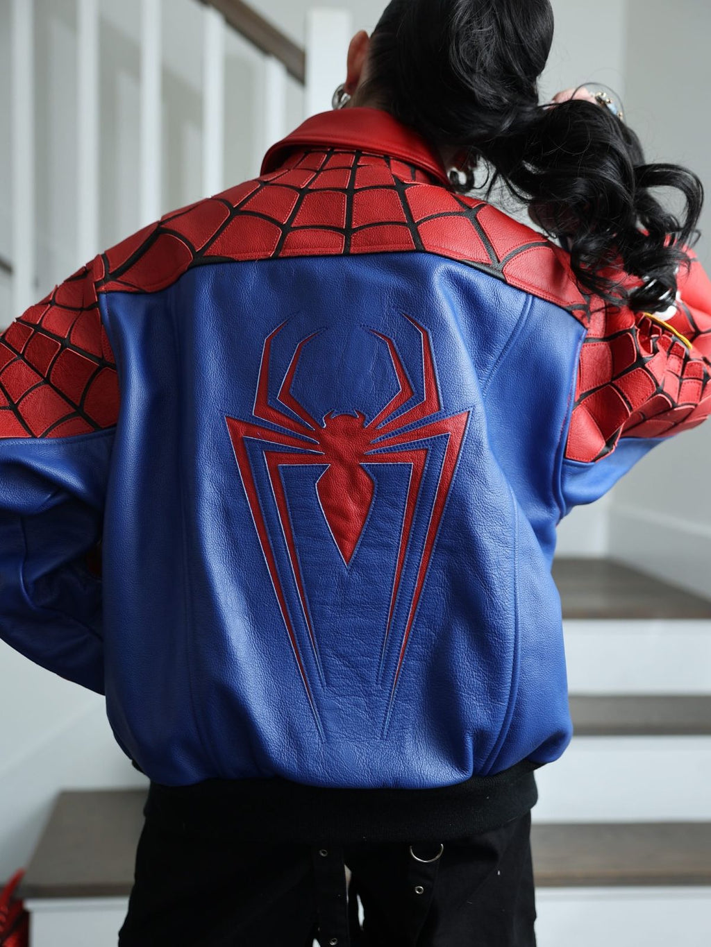 Supreme x Spider Man Leather Jacket 2026 – Rojo